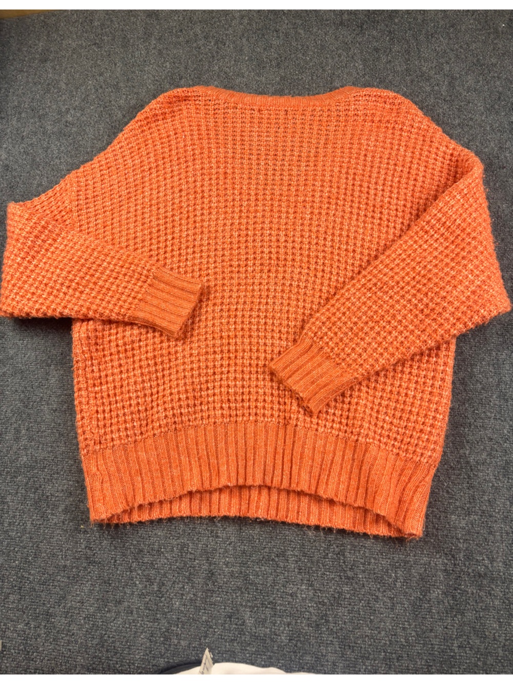 AMERICAN EAGLE Women’s Vibrant Orange V-Neck Textured Waffle-Knit Sweater -Large - Picture 2 of 6